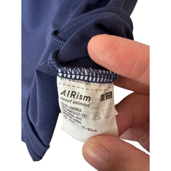 Uniqlo AIRism navy blue sleeveless bra tank top size S - Picture 5 of 5